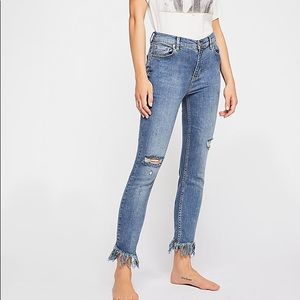 Free People Great Heights Frayed Skinny Jeans